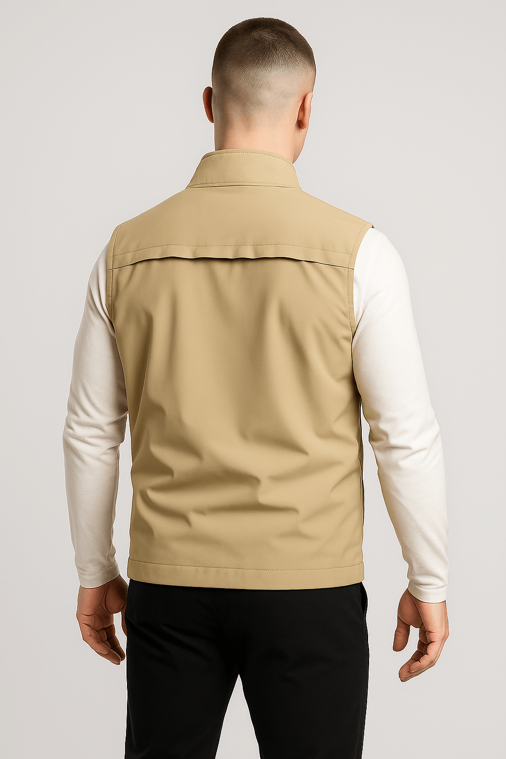 Softshell Outdoor Bodywarmer voor Heren – Lichtgewicht, Winddicht & Waterafstotend - Softshell Bodywarmer - Beige - Small (S) - Softshell Outdoor Bodywarmer voor Heren – Lichtgewicht, Winddicht & Waterafstotend. - Outdoor Craft